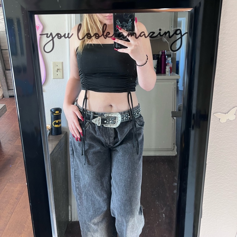 black rutched crop tank top